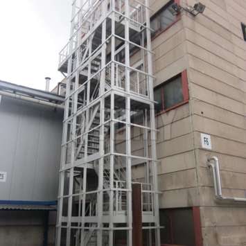 Aluminum stairs with multiple access_0_218_ Aluminum stairs with multiple access_0_217_