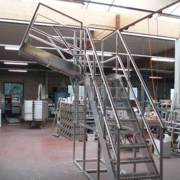 Anodised aluminum steps for plane maintenance Anodised aluminum steps for plane maintenance