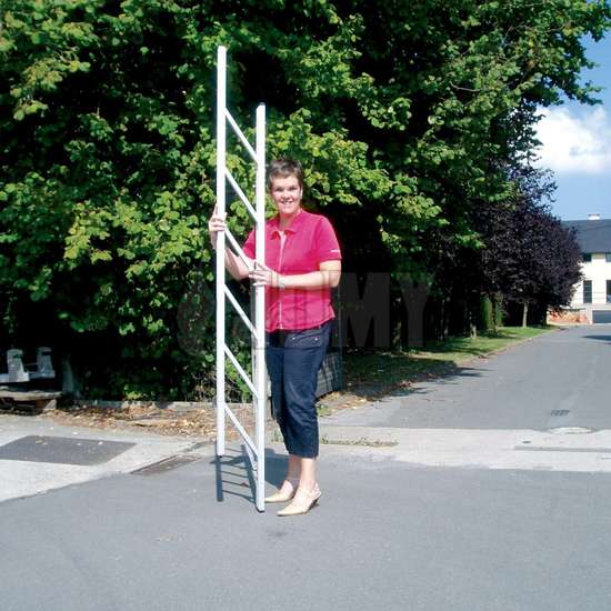 Een oplooibare en draagbare ladder: The JOMY STICK ladder