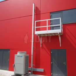 1 story retractable fire escape ladder used for an office building equipped with an access balcony.