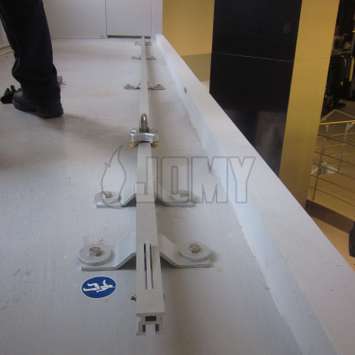 Horizontale valbeveiliging met vaste rail of met RVS kabel Horizontale valbeveiliging met vaste rail of met RVS kabel