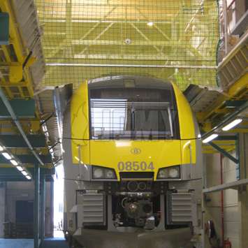 Maintenance of the rooftop of a train under safe conditions Maintenance of the rooftop of a train under safe conditions