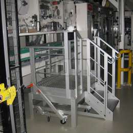 Mobile aluminum stairs for easy maintenance access