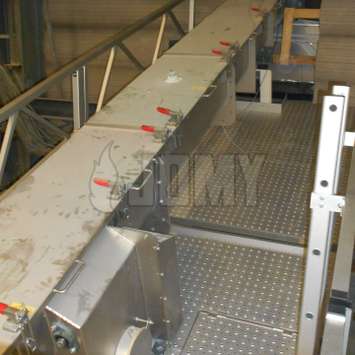 JOMY uses standard aluminum profiles designed by JOMY to make stairs, ladders, walkways, platforms and other constructions to your specific needs in an industrial environment. JOMY walkways are engineered for easy and safe passage at heights.